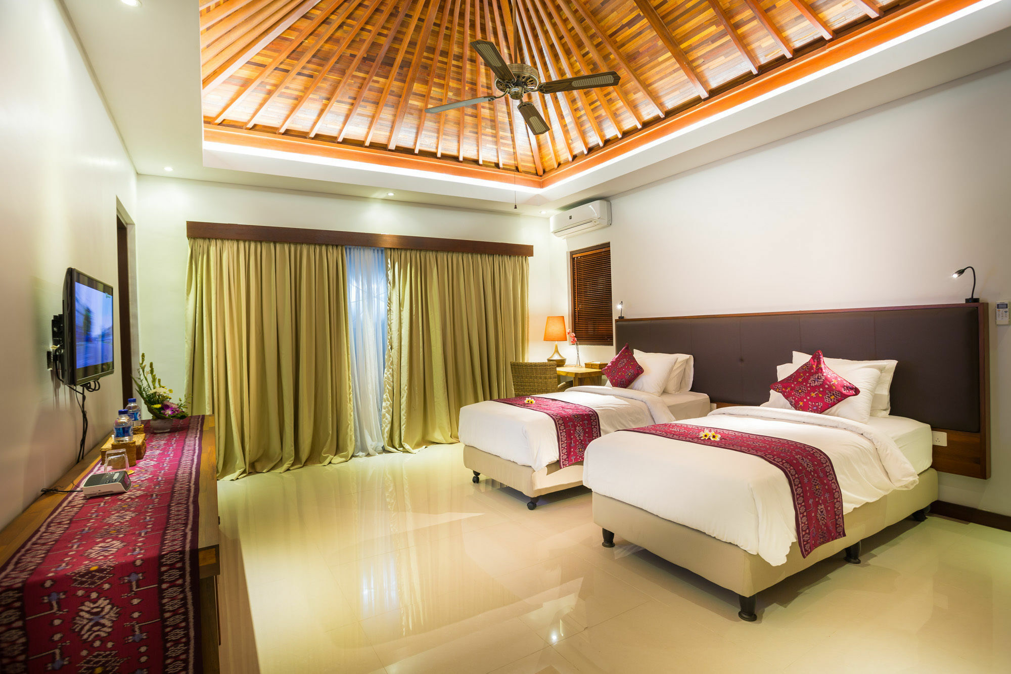 Вилла La Bali Sanur Экстерьер фото